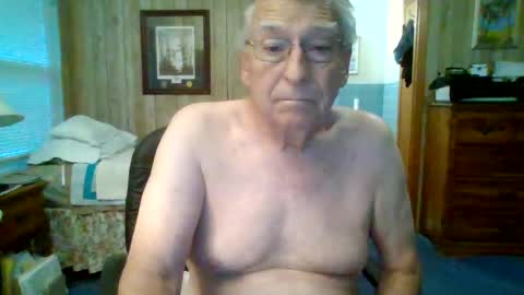 Snapshot of maturecouple1954 chatting on 26, 6, 2026 SXECPL55 at G mail Dot Com online show from 26, 6, 2026