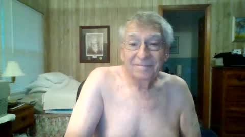 Snapshot of maturecouple1954 chatting on 14, 7, 2026 SXECPL55 at G mail Dot Com online show from 14, 7, 2026