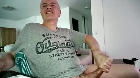 Snapshot of maturehotman chatting on 19, 5, 2026 maturehotman online show from 19, 5, 2026