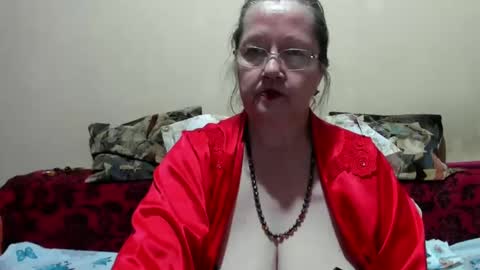 Snapshot of maturemilf chatting on 12, 3, 2025 maturemilf online show from 12, 3, 2025