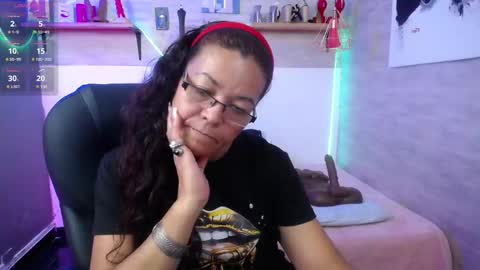 Snapshot of maturepure_ chatting on 26, 9, 2025 maturepure_ online show from 26, 9, 2025