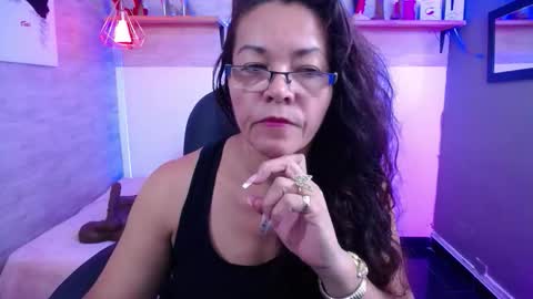 Snapshot of maturepure_ chatting on 7, 10, 2025 maturepure_ online show from 7, 10, 2025