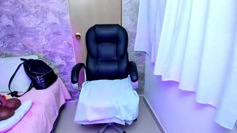 maturepure_ online show from 28, 3, 2026