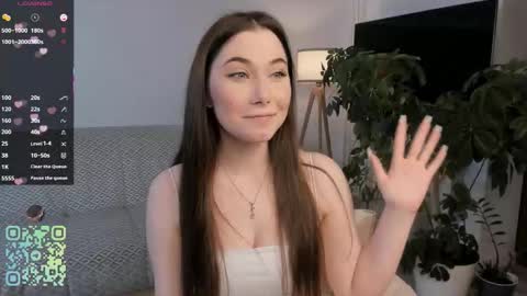 Snapshot of mauddenmon chatting on 24, 9, 2025 Lucy online show from 24, 9, 2025