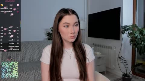 Snapshot of mauddenmon chatting on 26, 9, 2025 Lucy online show from 26, 9, 2025