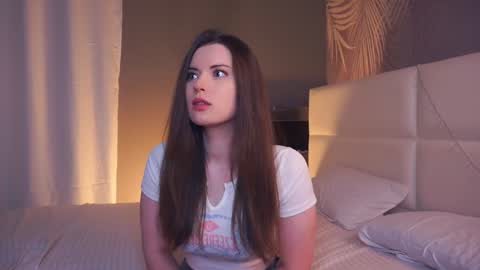 Snapshot of maudhaskell chatting on 19, 1, 2025 Lily online show from 19, 1, 2025