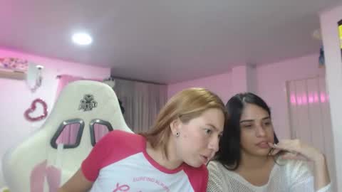 Snapshot of mauhype chatting on 12, 2, 2026 Mau and Lauren online show from 12, 2, 2026