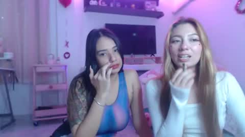 Snapshot of mauhype chatting on 25, 2, 2026 Mau and Lauren online show from 25, 2, 2026