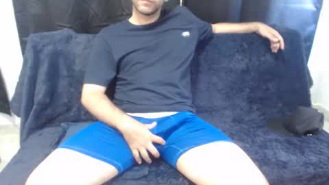 Mau and Lauren online show from 5, 4, 2026