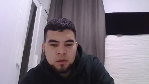 Snapshot of mauroo2025 chatting on 7, 2, 2026 mauroo2025 online show from 7, 2, 2026