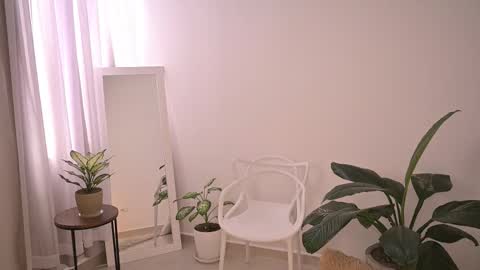 Maria Victoria Schedule 2pm until 9pm GMT-5 online show from 4, 10, 2025