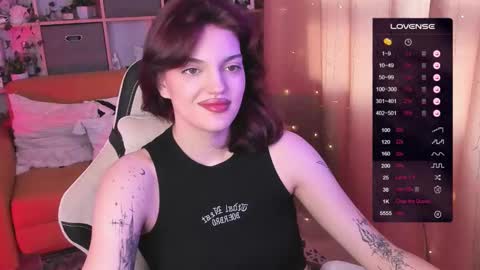 Snapshot of mavis_crystal chatting on 7, 3, 2025 Mavis online show from 7, 3, 2025