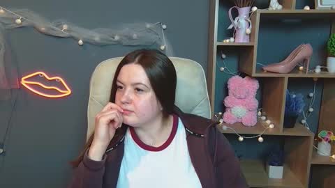 MavkaCute online show from 10, 9, 2025