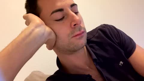 Snapshot of max681334 chatting on 6, 12, 2024 max681334 online show from 6, 12, 2024