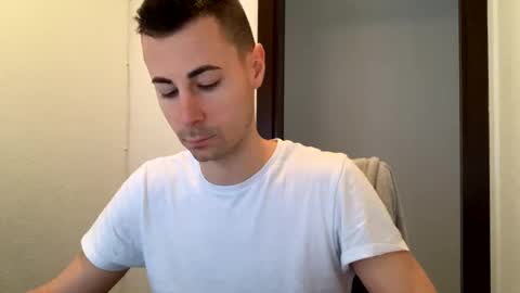 Snapshot of max681334 chatting on 21, 2, 2025 max681334 online show from 21, 2, 2025