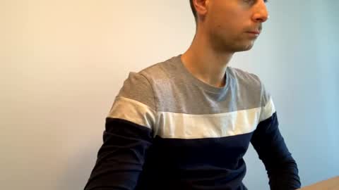 Snapshot of max681334 chatting on 7, 3, 2025 max681334 online show from 7, 3, 2025