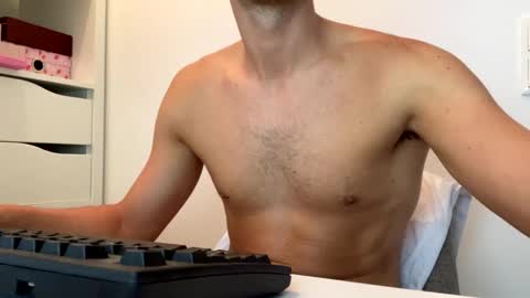 Snapshot of max681334 chatting on 12, 9, 2025 max681334 online show from 12, 9, 2025