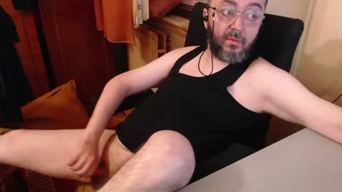 Snapshot of max818k chatting on 16, 6, 2026 Max online show from 16, 6, 2026