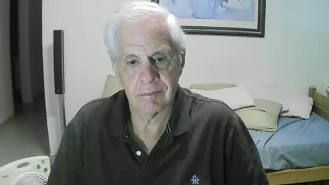 Snapshot of max_2017 chatting on 1, 4, 2026 max_2017 online show from 1, 4, 2026