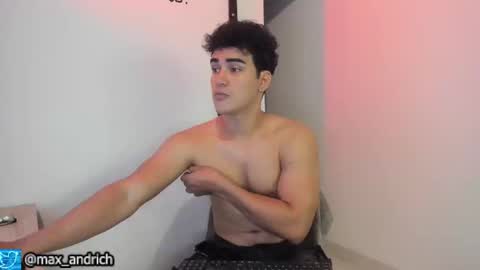 Snapshot of max__andrich chatting on 5, 11, 2025 Max... online show from 5, 11, 2025