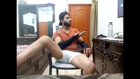 Snapshot of max_crushal chatting on 18, 5, 2026 max_crushal online show from 18, 5, 2026