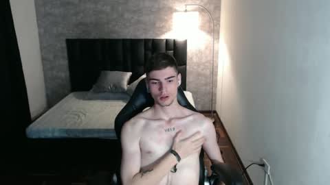 Snapshot of max_denver05 chatting on 12, 9, 2025 max_denver05 online show from 12, 9, 2025