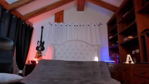 max D. online show from 3, 12, 2025