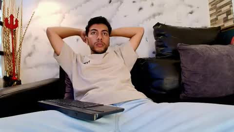 Snapshot of max_hornye chatting on 21, 2, 2026 Max Hornye online show from 21, 2, 2026