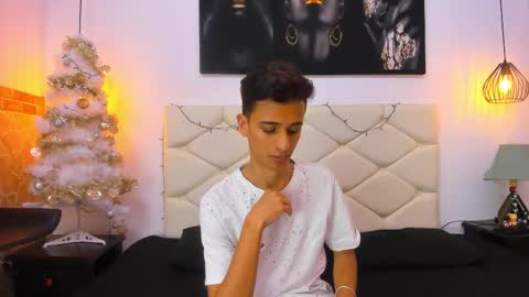 Snapshot of max_kogan chatting on 28, 12, 2024 max online show from 28, 12, 2024