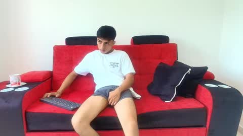 Snapshot of max_latin_ chatting on 13, 1, 2025 max_latin_ online show from 13, 1, 2025