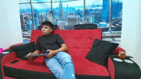 Snapshot of max_latin_ chatting on 23, 1, 2025 max_latin_ online show from 23, 1, 2025