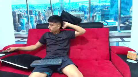 Snapshot of max_latin_ chatting on 25, 1, 2025 max_latin_ online show from 25, 1, 2025