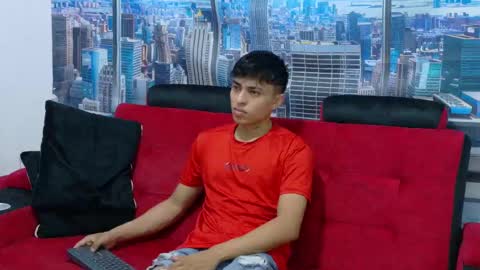 Snapshot of max_latin_ chatting on 19, 2, 2025 max_latin_ online show from 19, 2, 2025