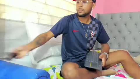 max_sexyhot26 online show from 3, 2, 2025