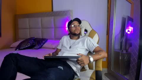 max_sexyhot26 online show from 10, 2, 2025