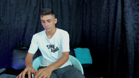 MAX     online show from 22, 12, 2024