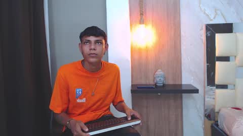Snapshot of max_willians_ chatting on 10, 9, 2025 max online show from 10, 9, 2025