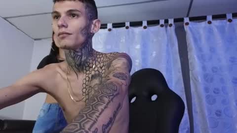 Snapshot of maxandalyn_ chatting on 7, 1, 2025 Max Dalyn online show from 7, 1, 2025