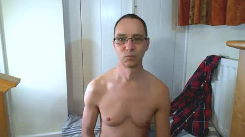 Snapshot of maxdavies chatting on 5, 4, 2026 Max Davies online show from 5, 4, 2026