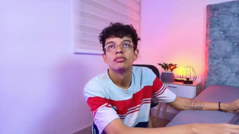 M A X F R O S T   online show from 8, 1, 2026