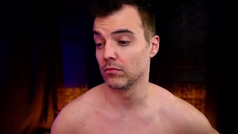 Max Hughes online show from 6, 11, 2025