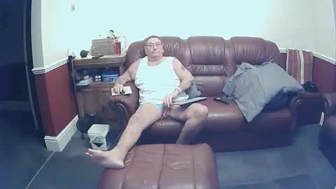 MAX online show from 12, 10, 2025