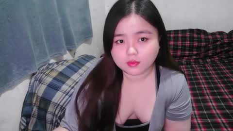 Snapshot of maxie_cat chatting on 26, 2, 2025 Maxie online show from 26, 2, 2025