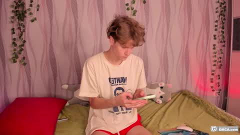 Snapshot of maxim_burn chatting on 13, 10, 2025 maxim burn online show from 13, 10, 2025