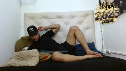 Snapshot of maximiliano_herrera chatting on 5, 1, 2025 Maximiliano Herrera online show from 5, 1, 2025