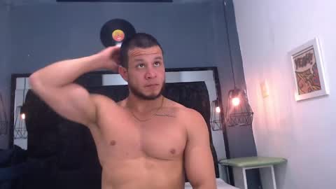 Snapshot of maximiliano_stronge chatting on 1, 6, 2026 Maximiliano online show from 1, 6, 2026