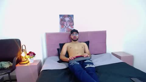 Snapshot of maximiliano_v chatting on 26, 2, 2026 Maximiliano v online show from 26, 2, 2026