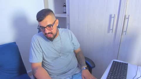 Snapshot of maximo_garcia75 chatting on 2, 12, 2025 maximo_garcia75 online show from 2, 12, 2025