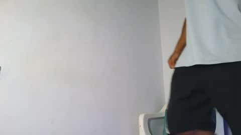 Maximo Aron Vega online show from 15, 3, 2026