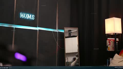 Maximus7871 online show from 15, 12, 2024